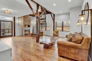 thumbnail: Living area
