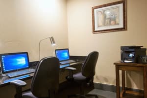 thumbnail: In-room business center