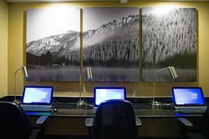 thumbnail: Business center