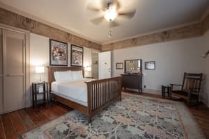 thumbnail: Living area
