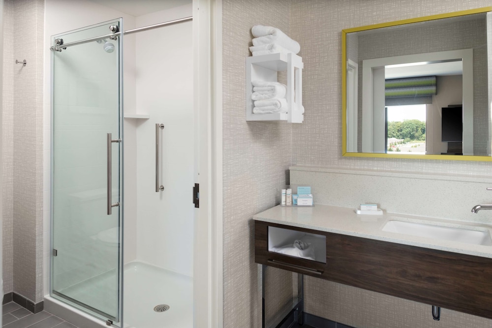 Bathroom shower