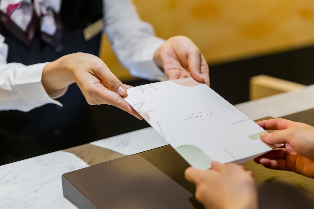 Check-in/check-out kiosk