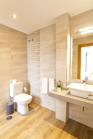 thumbnail: Bathroom