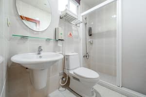 thumbnail: Bathroom