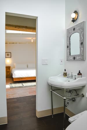thumbnail: Bathroom