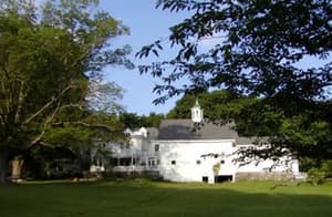 thumbnail: Property grounds