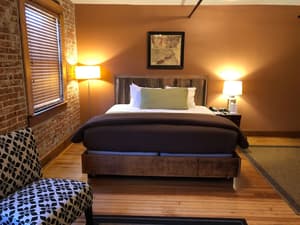 thumbnail: Room