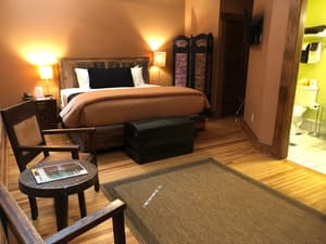 thumbnail: Room