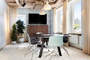 thumbnail: Interior detail