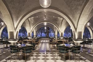 thumbnail: Restaurant