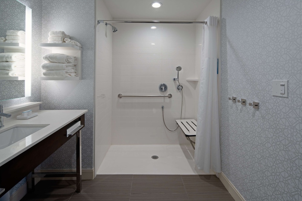 Bathroom shower