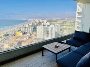 thumbnail: In-room business center