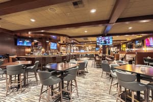 thumbnail: Restaurant