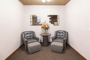 thumbnail: Business center