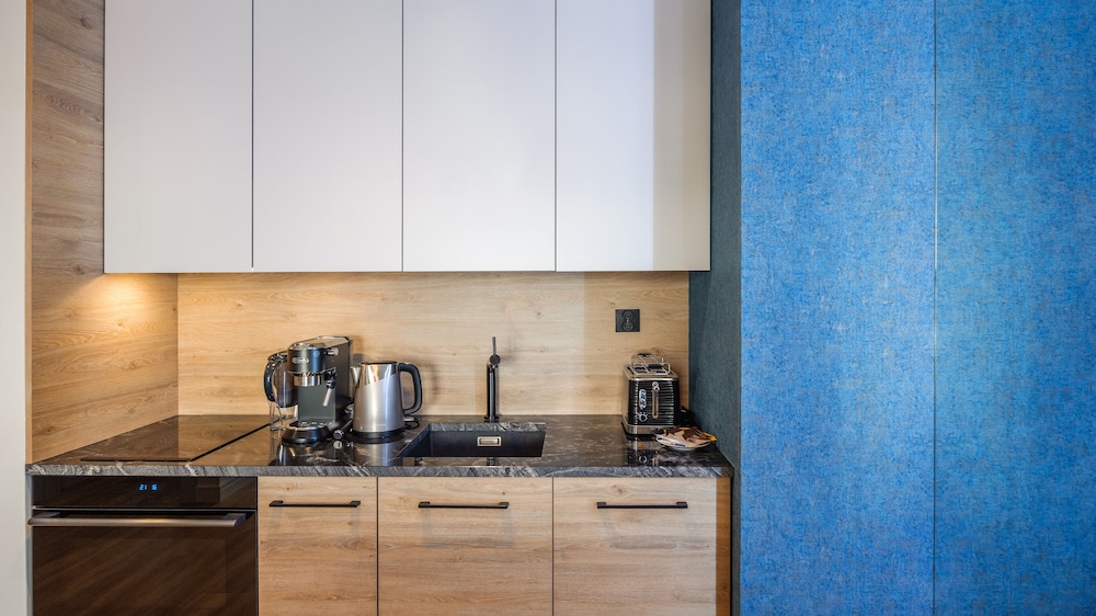 Private kitchenette