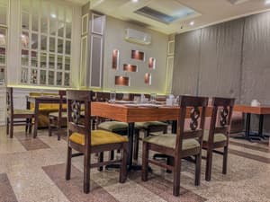 thumbnail: Restaurant