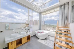 thumbnail: Bathroom sink