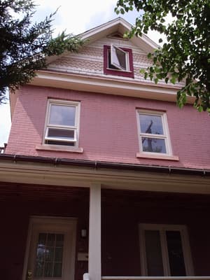 thumbnail: Front of property