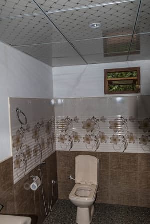 thumbnail: Interior entrance