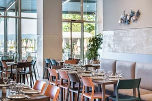 thumbnail: Restaurant