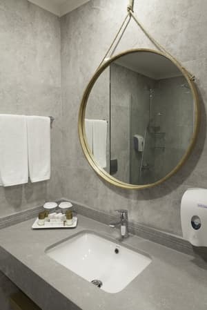 thumbnail: Bathroom