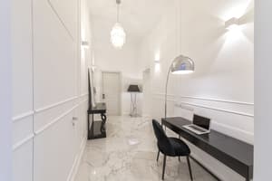 thumbnail: Interior detail
