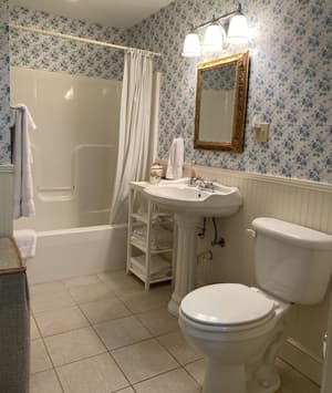 thumbnail: Bathroom
