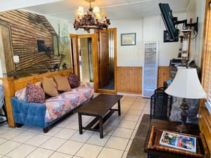 thumbnail: Living room