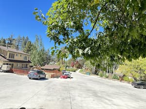 thumbnail: Front of property