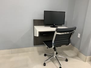 thumbnail: Business center