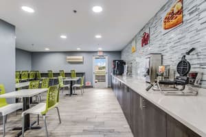 thumbnail: Breakfast area