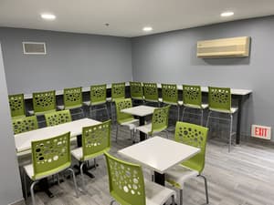 thumbnail: Breakfast area