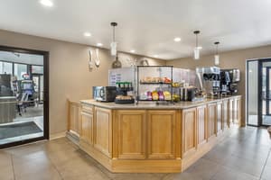 thumbnail: Breakfast area