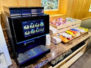 thumbnail: Snack bar