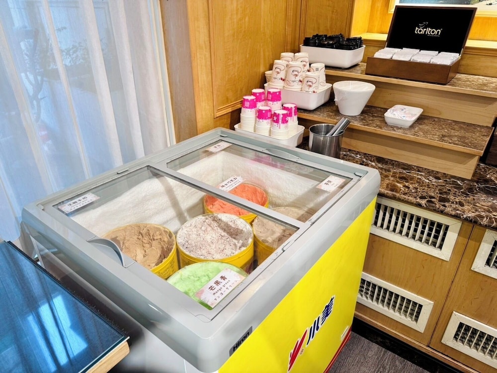 Snack bar