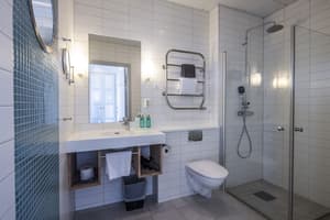thumbnail: Bathroom