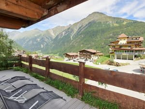 thumbnail: Terrace/patio