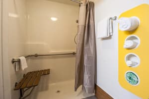thumbnail: Accessible bathroom