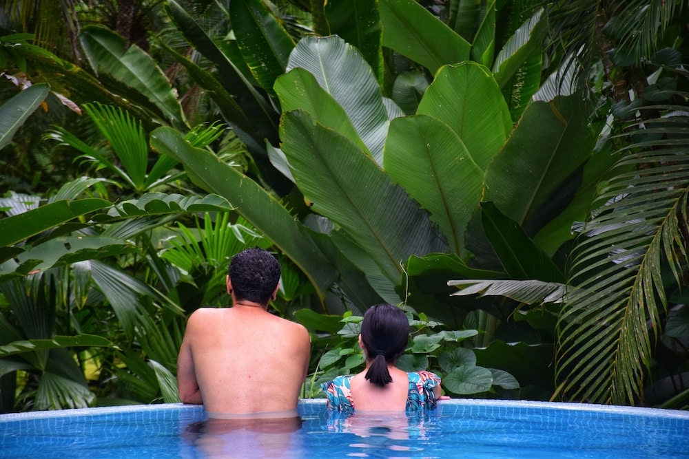 Infinity pool