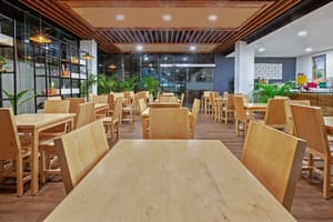 thumbnail: Breakfast area