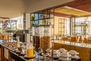 thumbnail: Restaurant