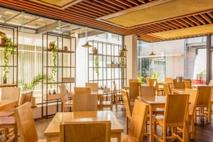 thumbnail: Restaurant