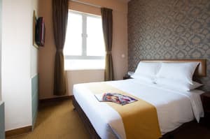 thumbnail: Room