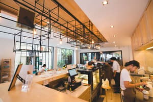 thumbnail: Restaurant