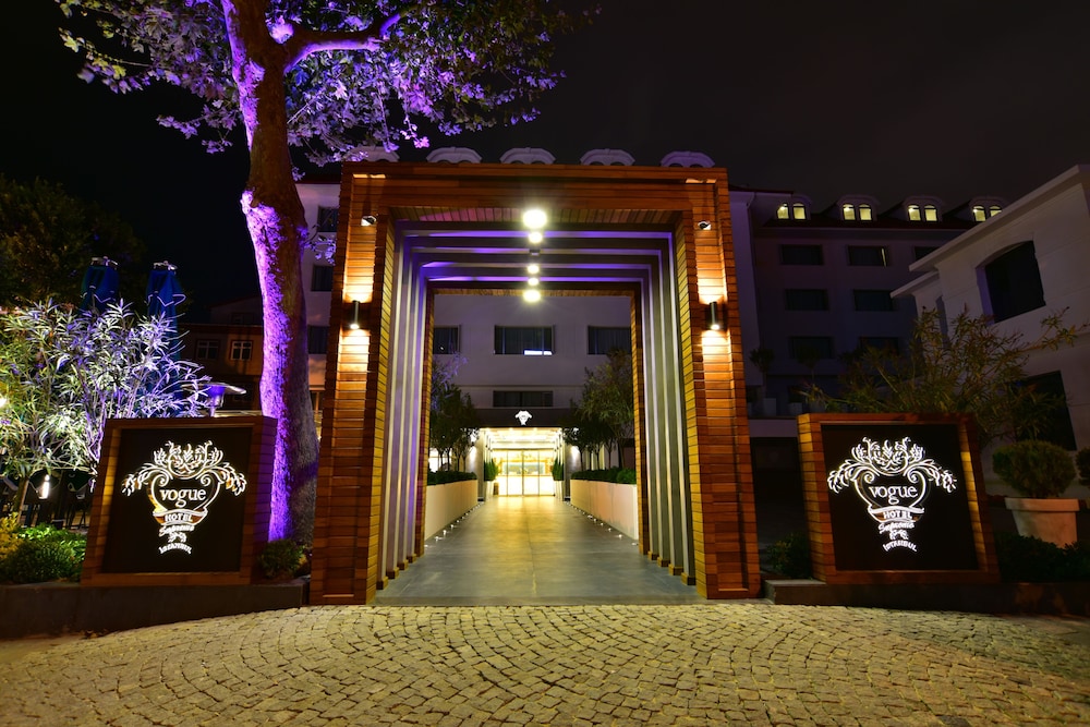 Front of property - evening/night