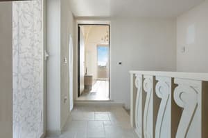 thumbnail: Hallway