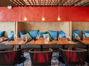 thumbnail: Restaurant