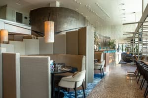 thumbnail: Restaurant