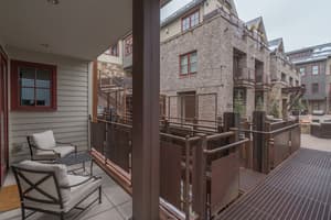 thumbnail: Terrace/patio