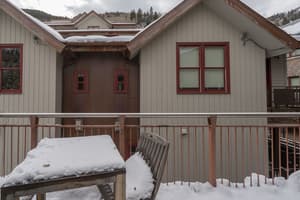 thumbnail: Exterior detail